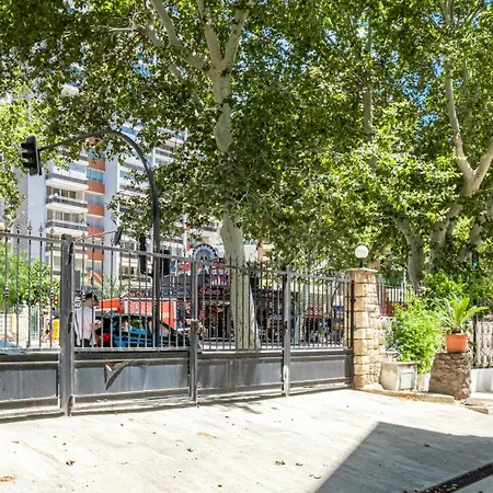 Elixir First Line Apartment *