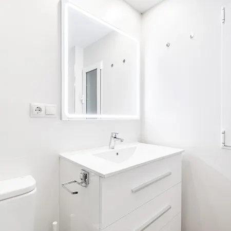 Elixir First Line Apartment *