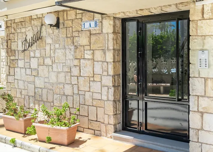 Elixir First Line Apartman